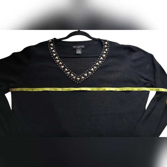 89th & Madison Women’s Black V-Neck Embellished Studded Blouse Top Size 1X EUC - Picture 3 of 4